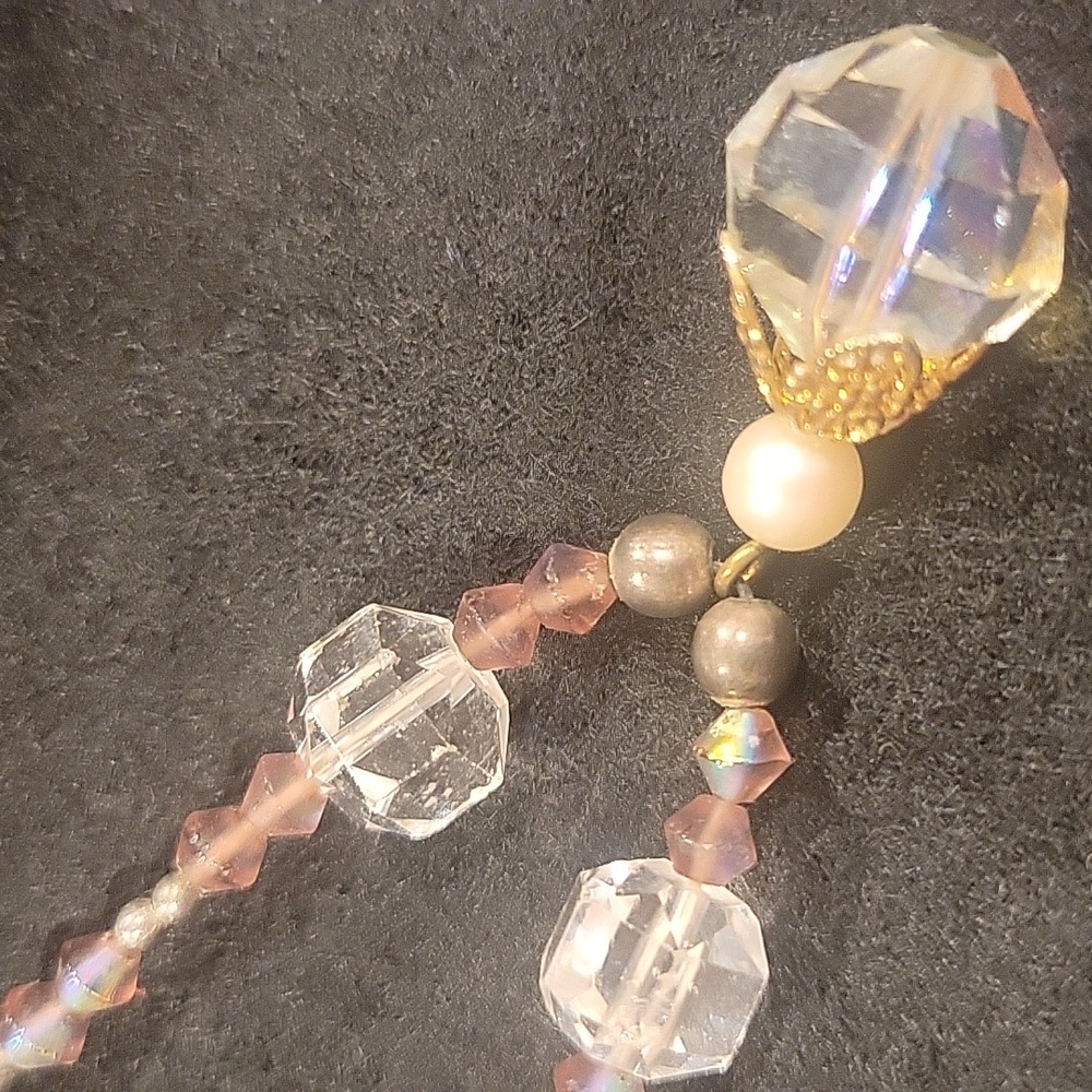 Elegant Crystal Beaded Necklace - Picture 4 of 6